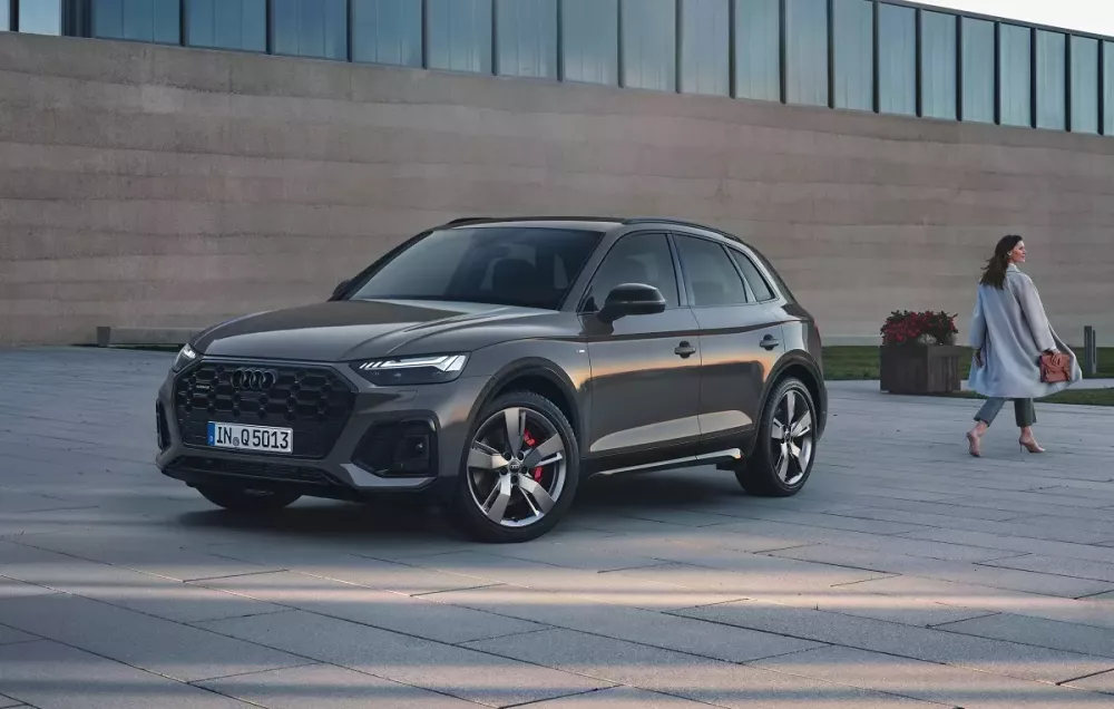 Audi Q5 phiên bản giới hạn Đen huyền bí ra mắt Việt Nam Audi Q5 phiên bản giới hạn Đen huyền bí ra mắt Việt Nam