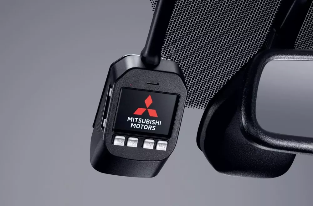 Camera hành trình của Mitsubishi Pajero Sport 2024