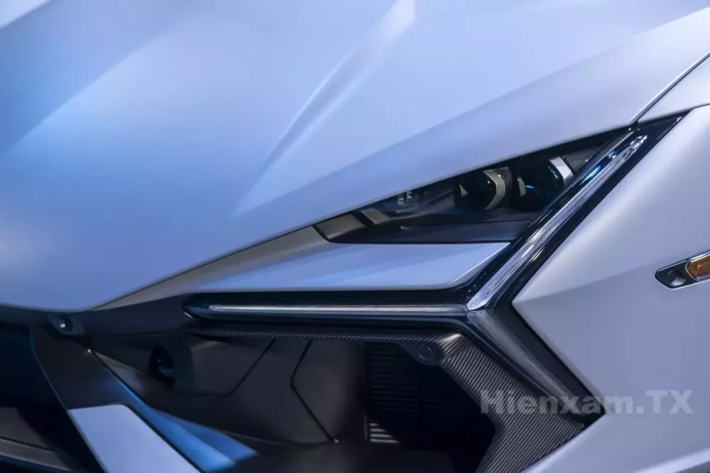 Lamborghini Revuelto Lamborghini Revuelto