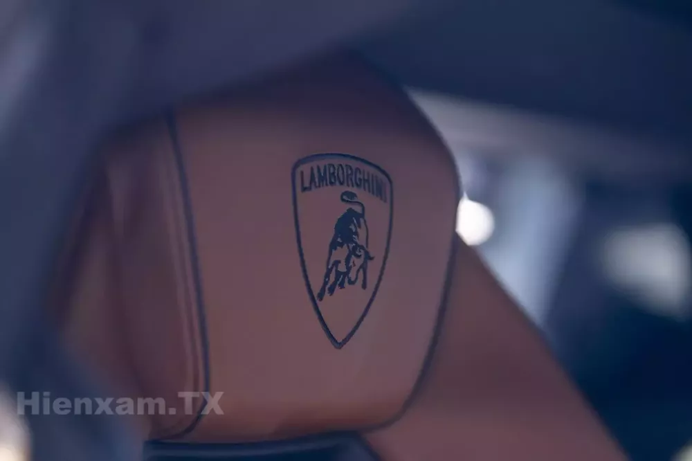 Lamborghini Revuelto Lamborghini Revuelto