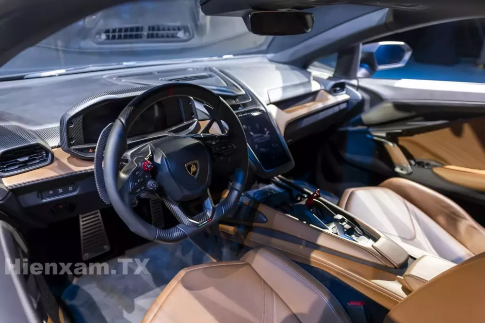 Lamborghini Revuelto Lamborghini Revuelto