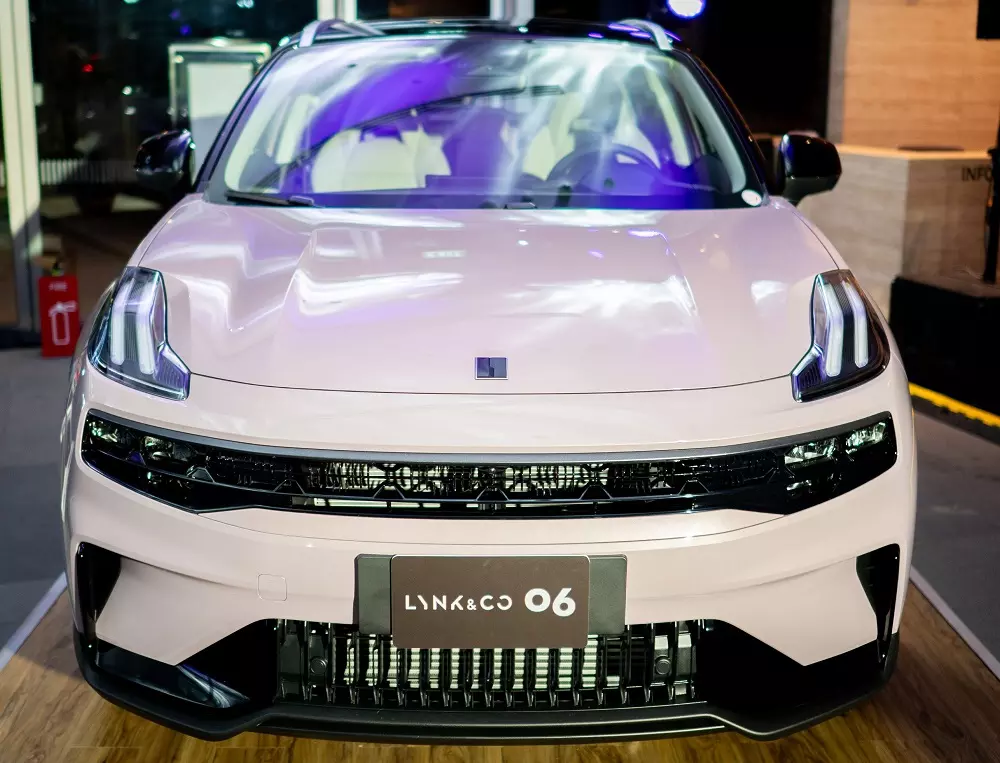 Lynk & Co 06 Front Design