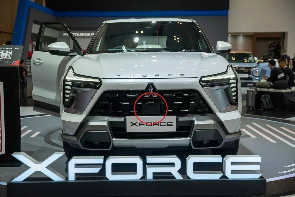 Mitsubishi Xforce Ultimate có hộp radar trên đầu xe Mitsubishi Xforce Ultimate có hộp radar trên đầu xe