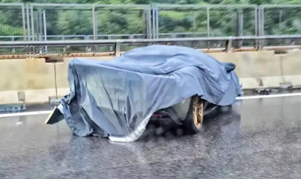 Accident involving a Ferrari LaFerrari