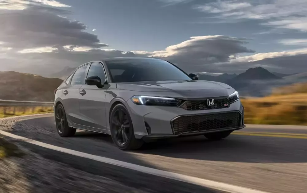 Honda Civic Si 2025 ra mắt ở thị trường Mỹ.