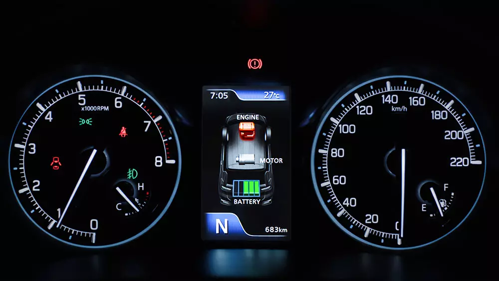 Suzuki XL7 Hybrid MID Display