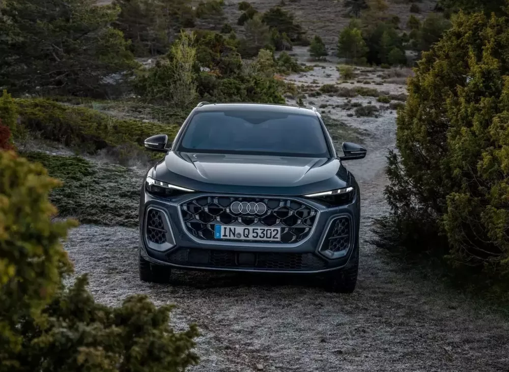 Close-up of the 2025 Audi Q5 front design