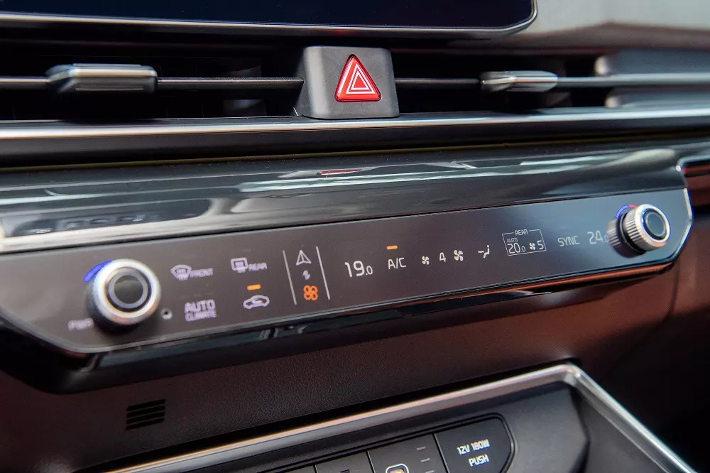 Kia Carnival 2025 Climate Control