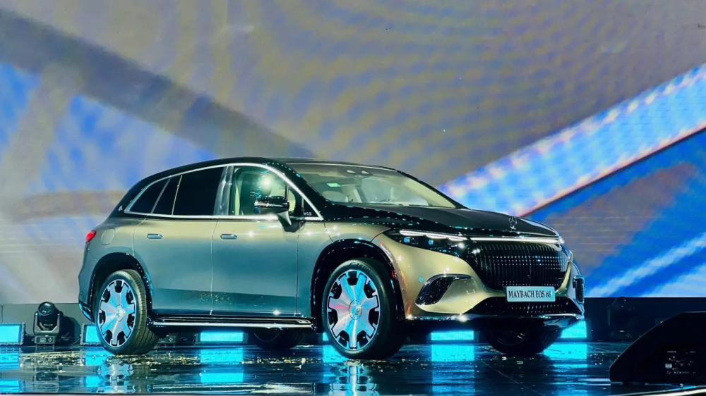 Mercedes-Maybach EQS 680 SUV