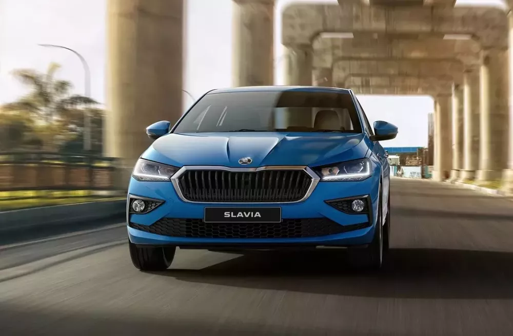 Skoda Slavia nhìn từ phía trước