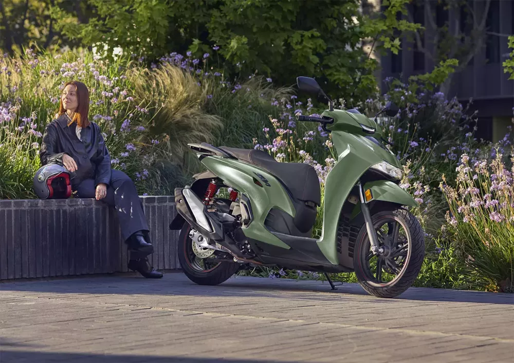 Honda SH350i 2025 trình làng với thiết kế và công nghệ mới