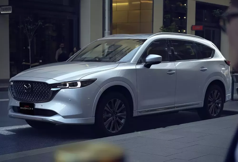 Mazda CX-8 2024 sở hữu thiết kế đầu xe giống với CX-5