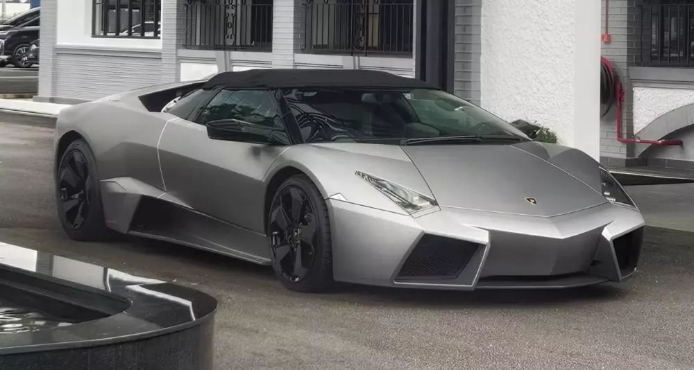 Another angle of the Lamborghini Reventon