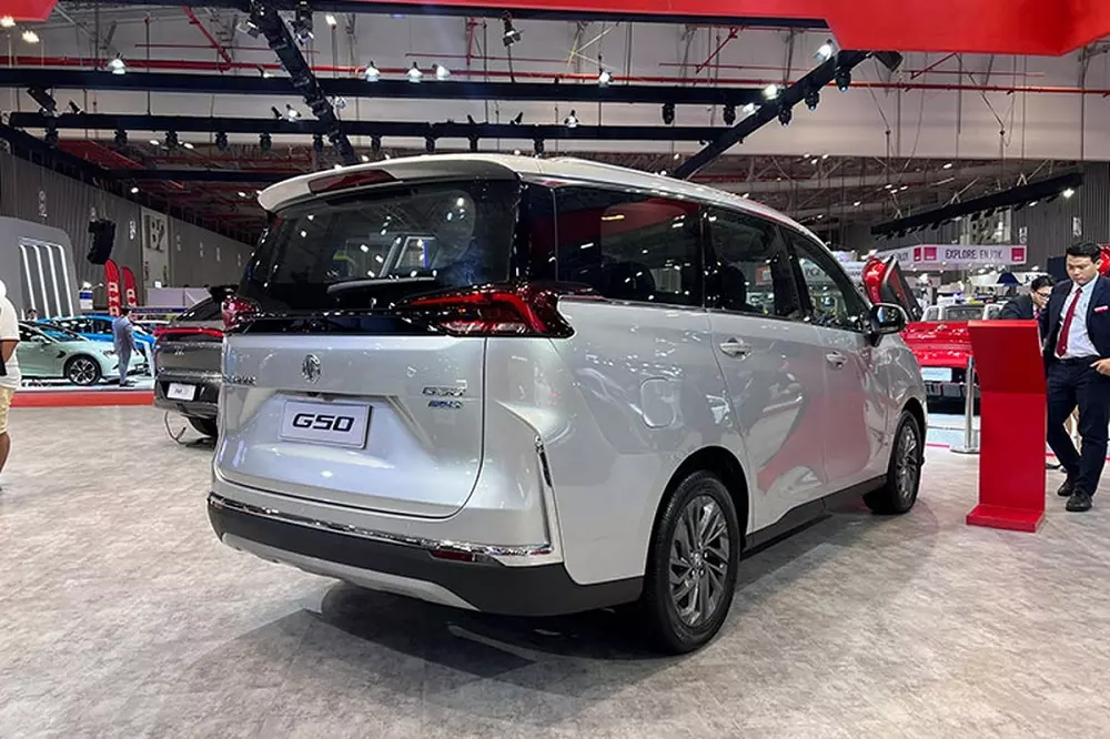 MG G50 nhìn từ phía sau MG G50 nhìn từ phía sau