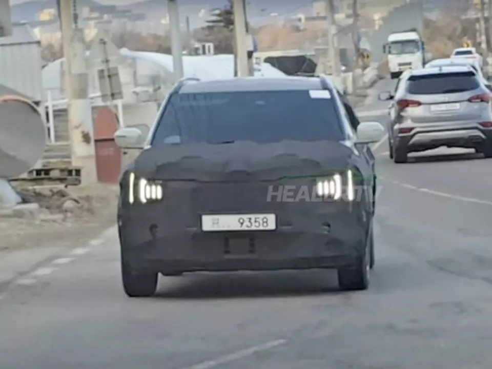 Kia Seltos 2026 liên tục xuất hiện trên đường phố với hệ thống đèn LED mới toanh Kia Seltos 2026 liên tục xuất hiện trên đường phố với hệ thống đèn LED mới toanh