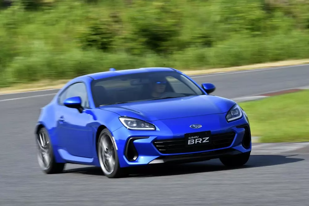 Subaru BRZ là xe thể thao nên khá kén khách ở Việt Nam.