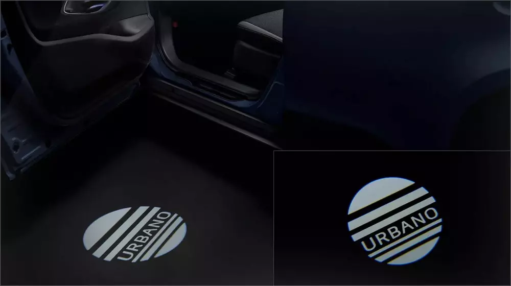 Toyota Yaris Cross Z Urbano Illuminated Scuff Plates