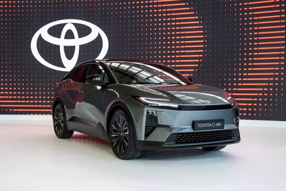 Toyota C-HR+ trình làng, thêm lựa chọn cho phân khúc SUV cỡ C Toyota C-HR+ trình làng, thêm lựa chọn cho phân khúc SUV cỡ C