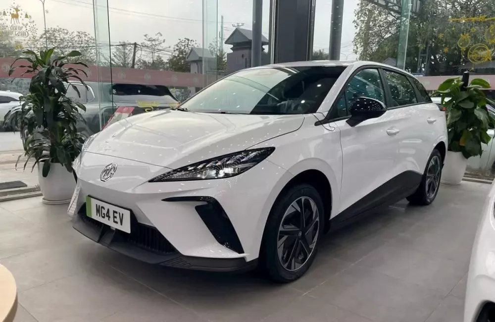 Chật vật tìm khách, ô tô điện Trung Quốc MG4 EV được đại lý giảm giá gần 300 triệu đồng Chật vật tìm khách, ô tô điện Trung Quốc MG4 EV được đại lý giảm giá gần 300 triệu đồng