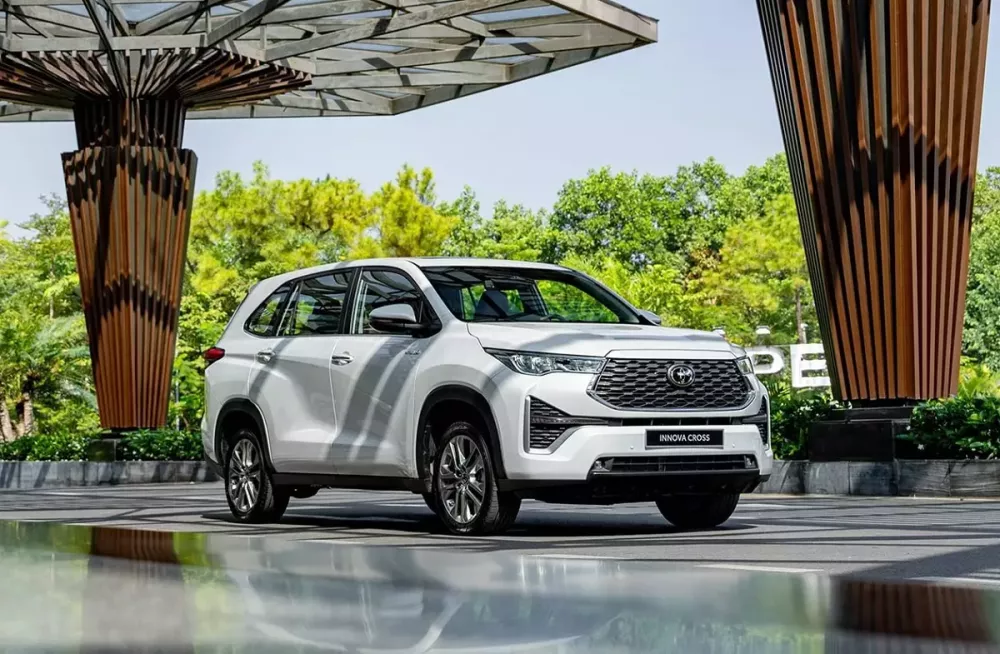 Loạt xe nhập khẩu của Toyota Việt Nam tăng giá niêm yết Loạt xe nhập khẩu của Toyota Việt Nam tăng giá niêm yết