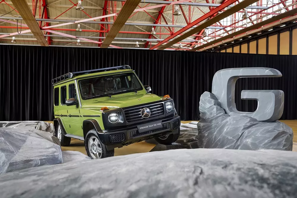 Mercedes-Benz G-Class Stronger Than the 1980s - phiên bản giới hạn với cái tên dài dòng văn tự Mercedes-Benz G-Class Stronger Than the 1980s - phiên bản giới hạn với cái tên dài dòng văn tự