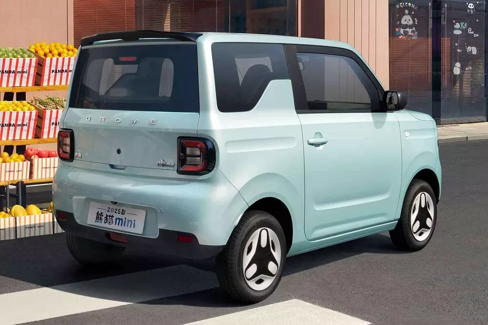 Thiết kế phía sau của Geely Panda Mini Thiết kế phía sau của Geely Panda Mini