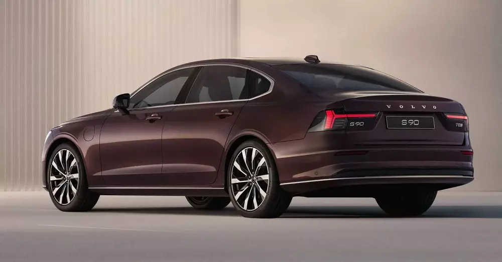 Volvo S90 2025 có cả động cơ PHEV và mild hybrid Volvo S90 2025 có cả động cơ PHEV và mild hybrid