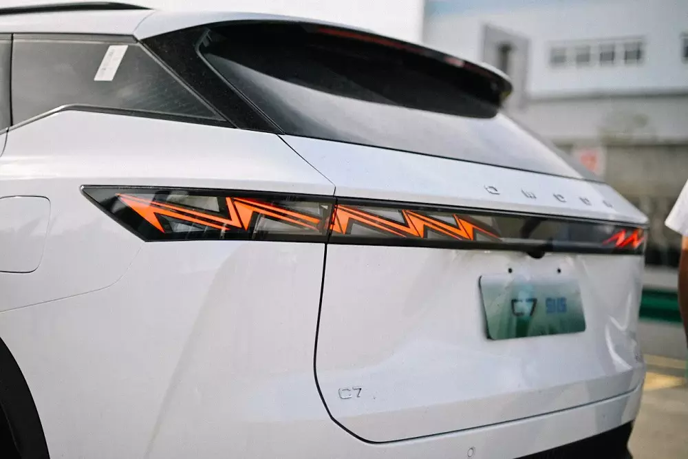 Lightning bolt taillights