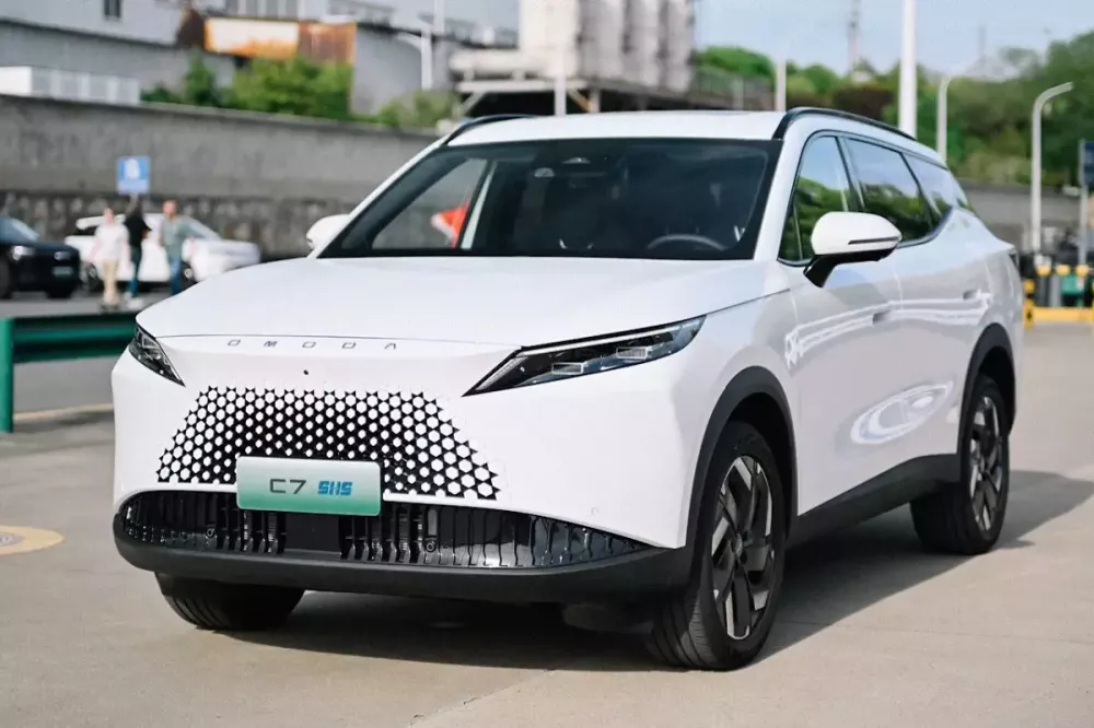 Omoda C7 SHS shares its engine with Jaecoo J7 PHEV