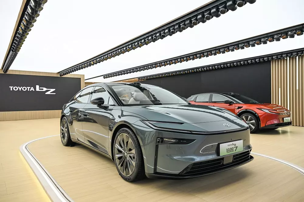 Toyota bZ7 tại Triển lãm Ô tô Thượng Hải 2025 Toyota bZ7 tại Triển lãm Ô tô Thượng Hải 2025