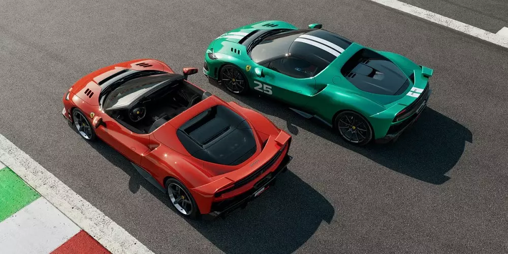 Ferrari 296 Speciale có cả phiên bản coupe và mui trần Aperta Ferrari 296 Speciale có cả phiên bản coupe và mui trần Aperta