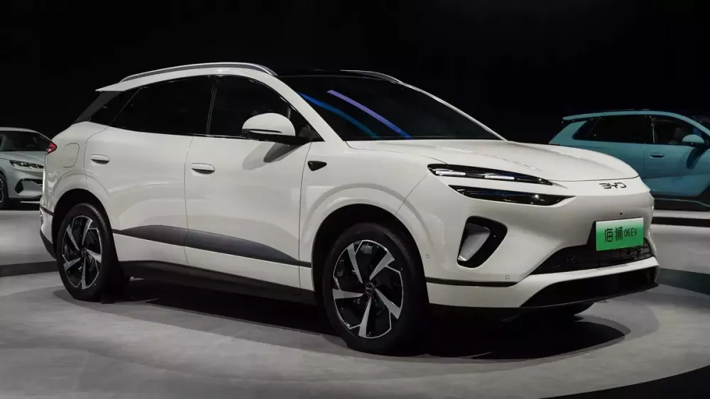 BYD Sealion 06 được vén màn tại Triển lãm Ô tô Thượng Hải 2025 BYD Sealion 06 được vén màn tại Triển lãm Ô tô Thượng Hải 2025