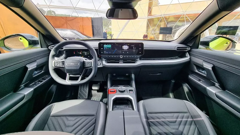 Khoang lái của Jeep Compass 2026. Khoang lái của Jeep Compass 2026.