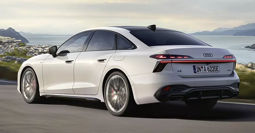 Audi A6 e-hybrid quattro 2025 yên tĩnh nhờ những cải tiến của hãng Audi A6 e-hybrid quattro 2025 yên tĩnh nhờ những cải tiến của hãng