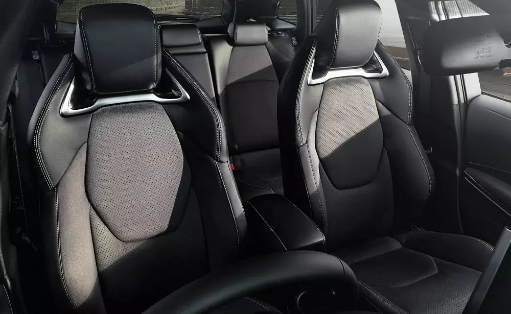 Tùy phiên bản, Toyota Corolla 2025 sẽ có ghế trước thể thao Tùy phiên bản, Toyota Corolla 2025 sẽ có ghế trước thể thao