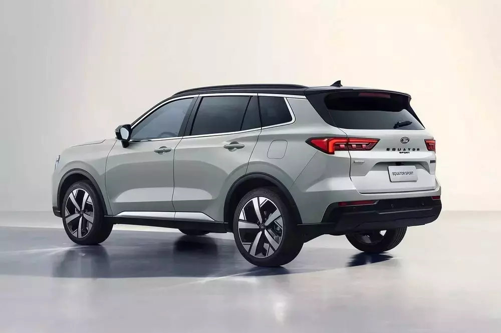 Ford Territory chỉ có thêm cản sau mới Ford Territory chỉ có thêm cản sau mới