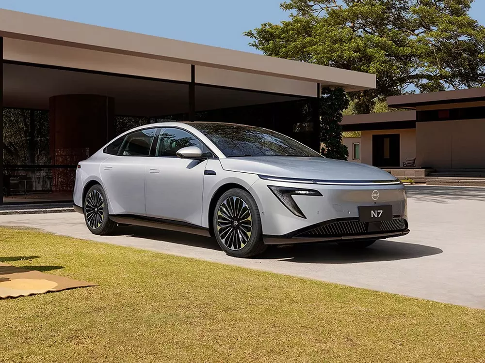 Nissan N7 sở hữu ngoại hình mượt mà Nissan N7 sở hữu ngoại hình mượt mà