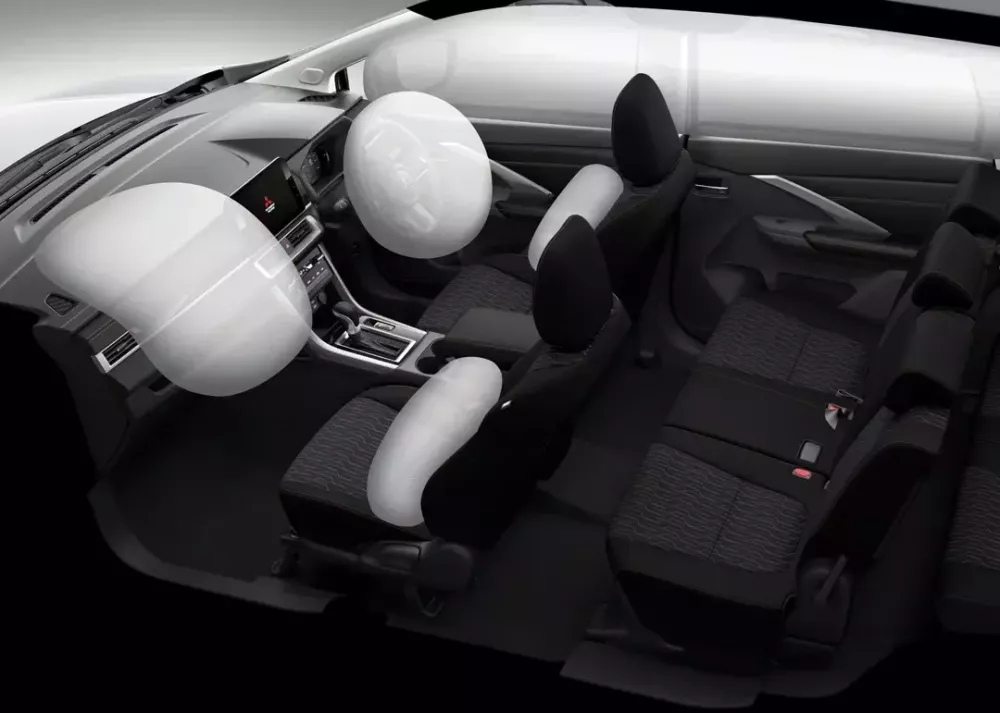 Mitsubishi Xpander và Xpander Cross 2026 cuối cùng đã có 6 túi khí Mitsubishi Xpander và Xpander Cross 2026 cuối cùng đã có 6 túi khí