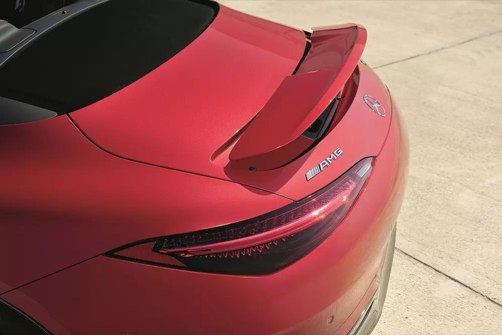 Cánh gió sau chủ động của Mercedes-AMG SL 63 S E Performance Cánh gió sau chủ động của Mercedes-AMG SL 63 S E Performance