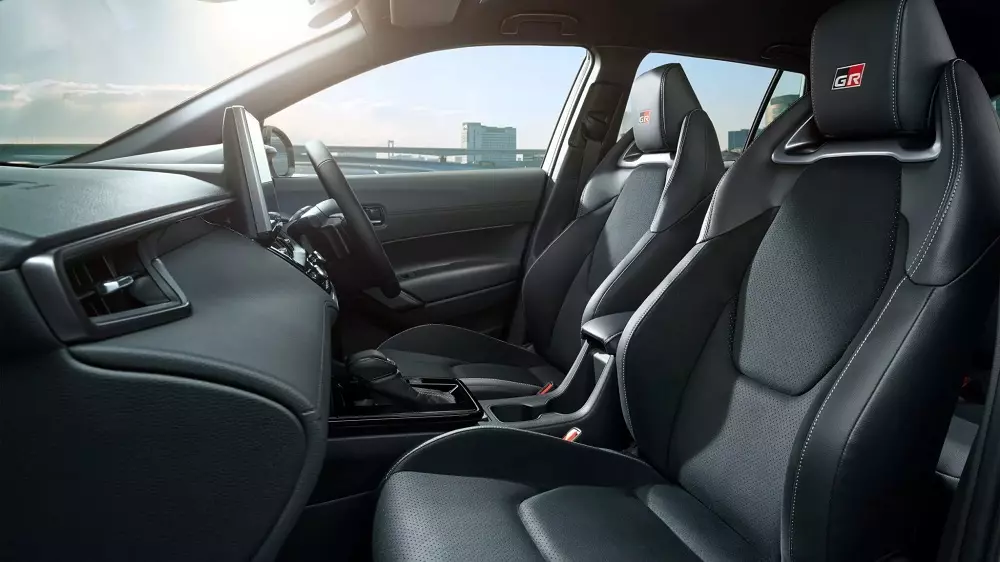 Ghế trước thể thao của Toyota Corolla Cross GR Sport 2025 Ghế trước thể thao của Toyota Corolla Cross GR Sport 2025