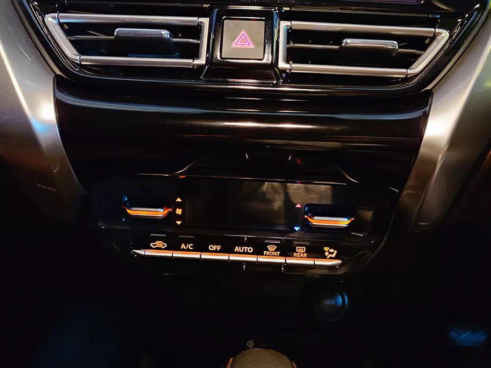 Điều hòa tự động của Suzuki Fronx đi kèm màn hình hiển thị kỹ thuật số Điều hòa tự động của Suzuki Fronx đi kèm màn hình hiển thị kỹ thuật số