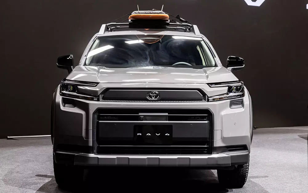 Toyota RAV4 Adventure 2026 nhìn từ phía trước Toyota RAV4 Adventure 2026 nhìn từ phía trước