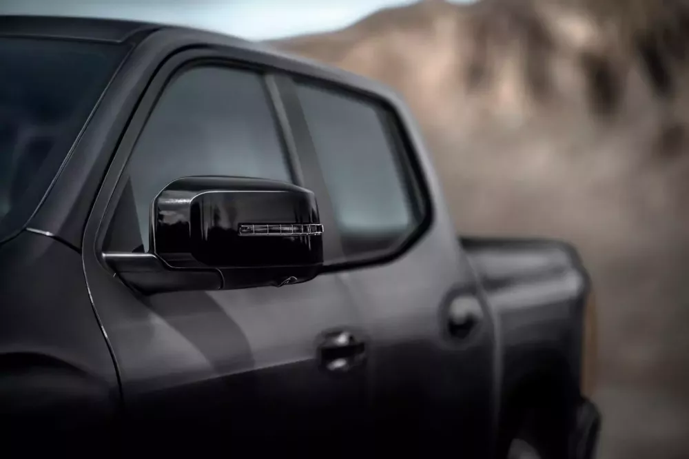 Mitsubishi Triton Double Cab Plus Ultra sở hữu nhiều chi tiết ngoại thất màu đen như ốp gương chiếu hậu Mitsubishi Triton Double Cab Plus Ultra sở hữu nhiều chi tiết ngoại thất màu đen như ốp gương chiếu hậu