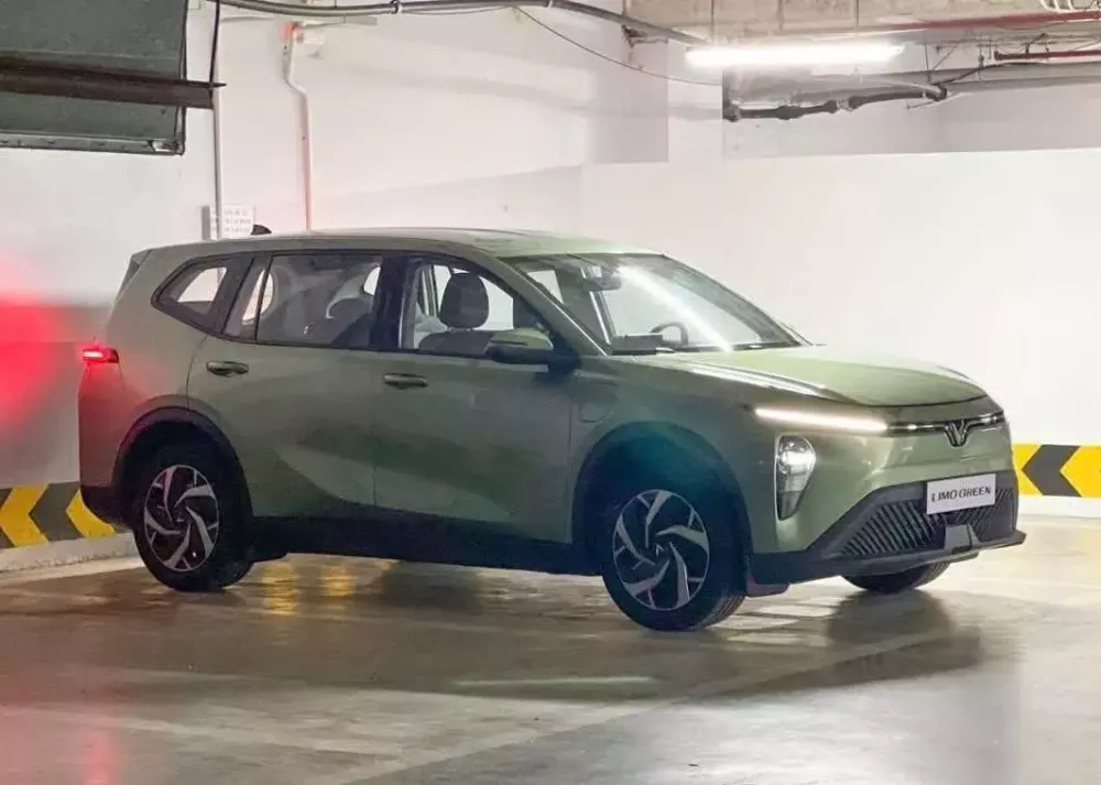 Ngắm hình ảnh bằng xương, bằng thịt của VinFast Limo Green Ngắm hình ảnh bằng xương, bằng thịt của VinFast Limo Green