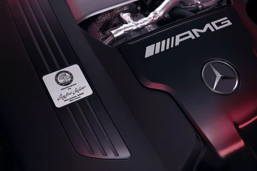 10 sự thật thú vị về thương hiệu 140 năm tuổi Mercedes-Benz 10 sự thật thú vị về thương hiệu 140 năm tuổi Mercedes-Benz