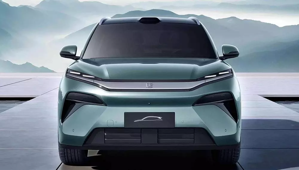 BYD Sealion 8 có thể chạy 200 km mà không tốn xăng BYD Sealion 8 có thể chạy 200 km mà không tốn xăng