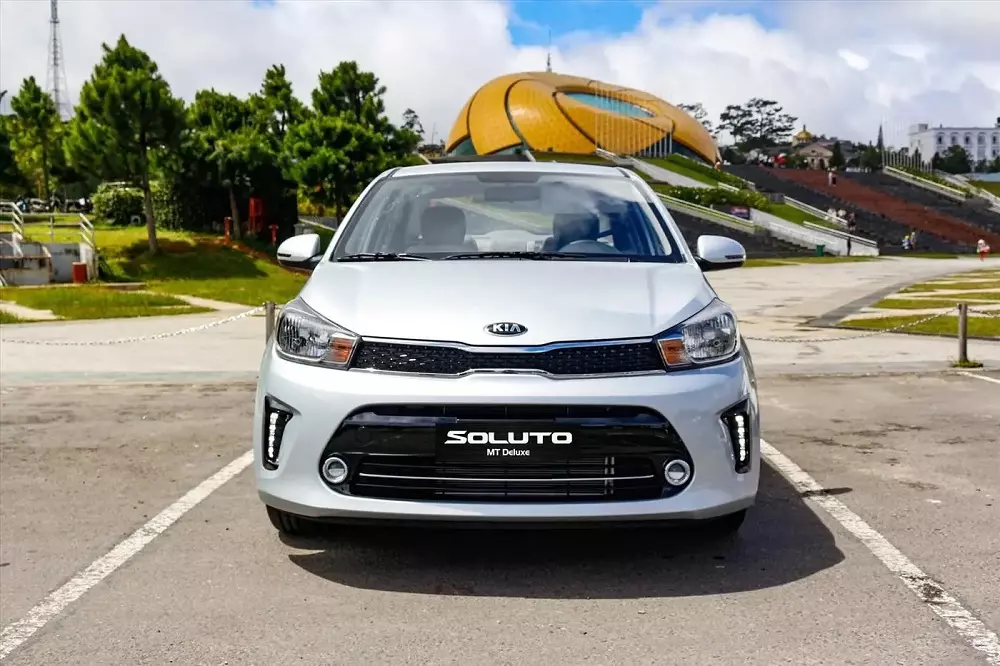 Kia Soluto Kia Soluto