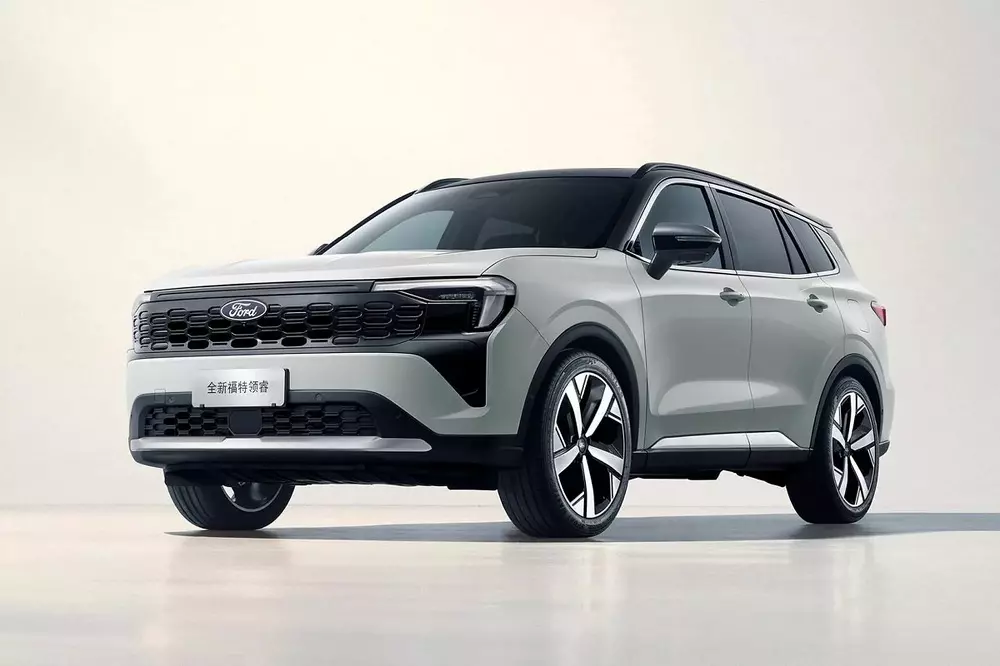 Ford Equator Sport 2025 tại Trung Quốc Ford Equator Sport 2025 tại Trung Quốc