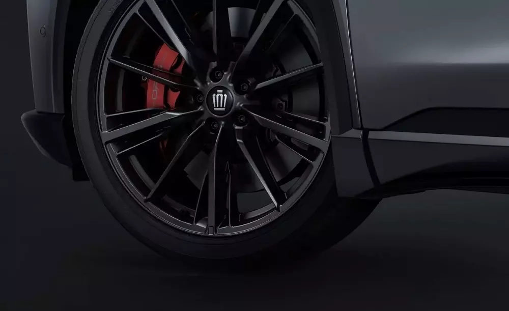 Bộ vành 19 inch sơn đen với cùm phanh màu đỏ của Toyota Crown Estate Limited Matte Metal Bộ vành 19 inch sơn đen với cùm phanh màu đỏ của Toyota Crown Estate Limited Matte Metal