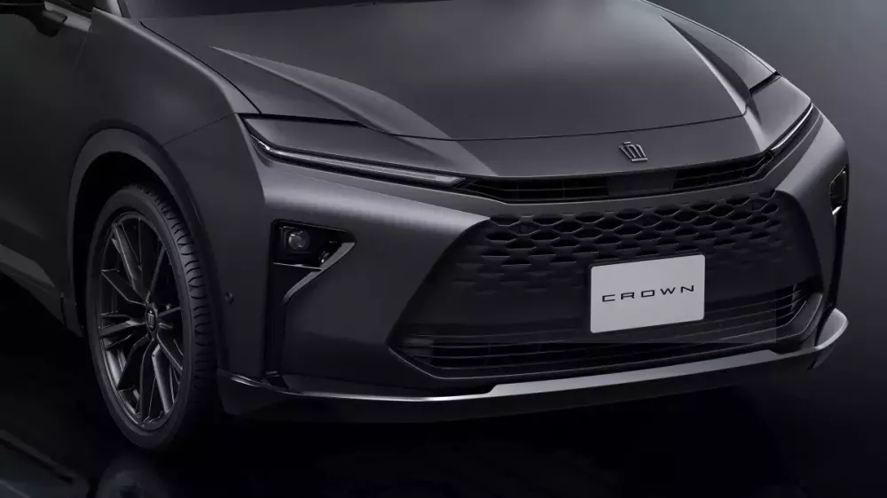 Toyota Crown Estate được bổ sung phiên bản mới
